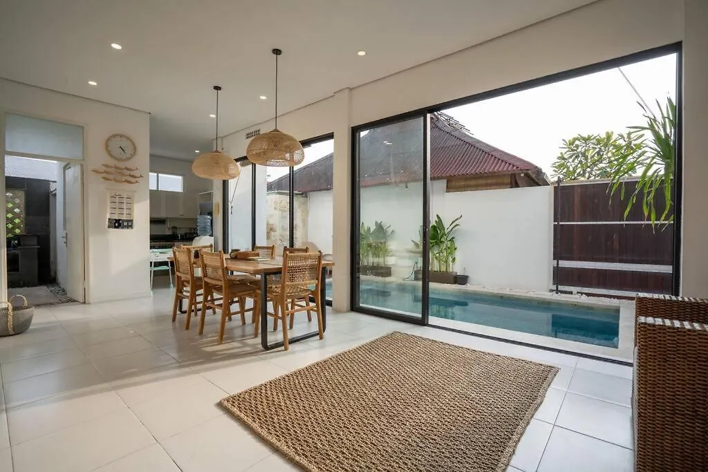 Villa Kainara 2 - Cozy Villa In Center Of Seminyak